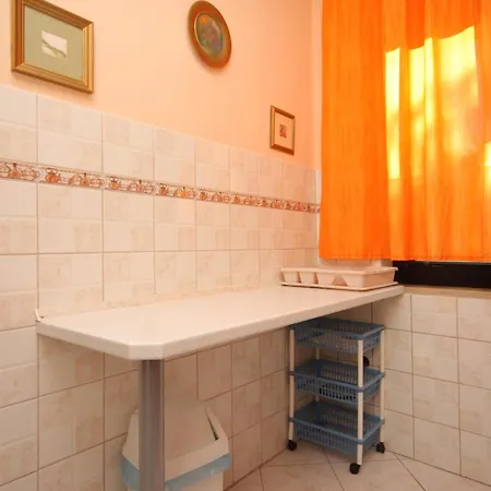 Apartamento With Parking Space Pomer, Medulin - 7374 *