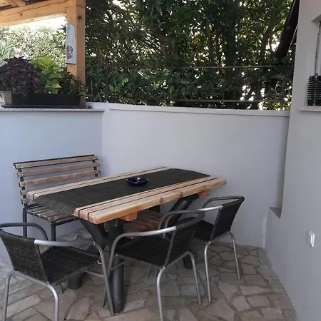 With Parking Space Pomer, Medulin - 7374 Apartman Pula
